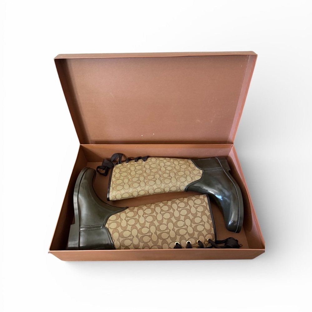 Coach Tristee Signature C Rainboots with Box - Picture 2 of 10